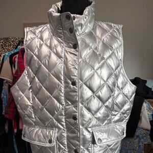T by Talbots Silver Metallic Quilted Puffer Vest Women’s Size XL Snap Zip Hood